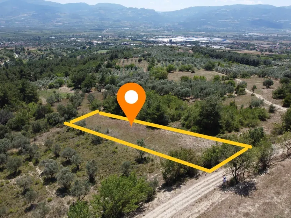 AVCI EMLAK'TAN PAMUKOVA İLÇESİ TEŞVİKİYE KÖYÜNDE MANZARALI YATIRIMLIK 724 m² YOLA CEPHE TİNY HOUSE İÇİN İDEAL