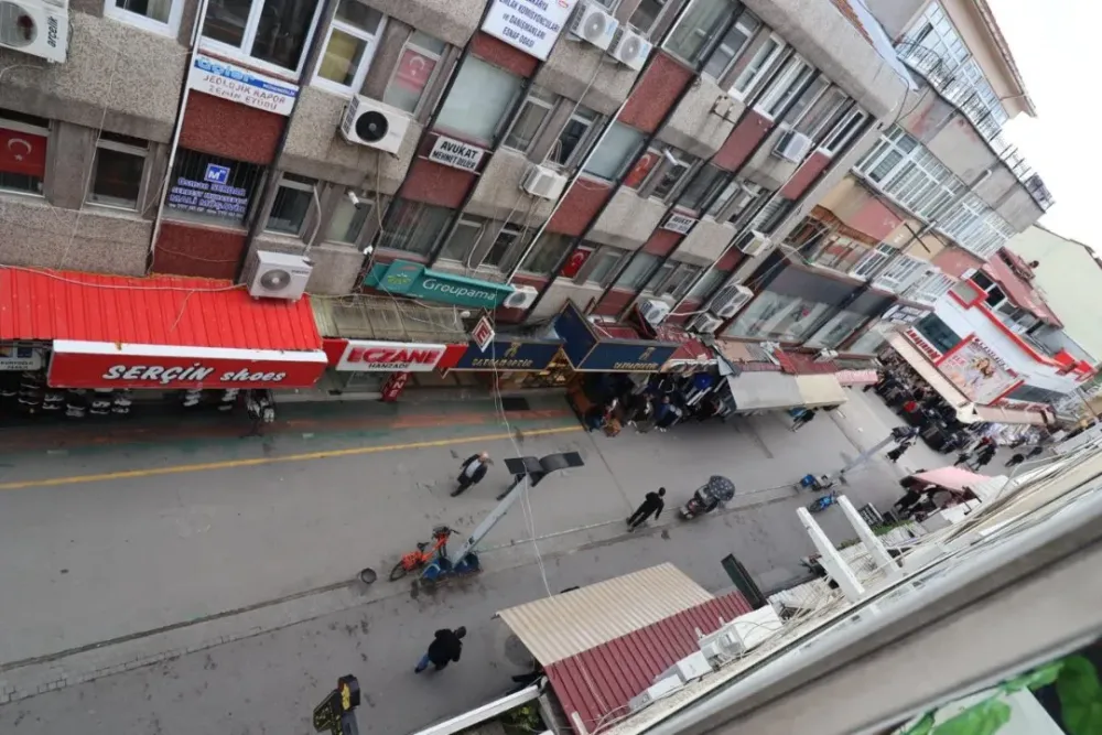 BEYKENT EMLAKTAN MERKEZDE CADDEYE CEPHELİ SATILIK OFİSLER