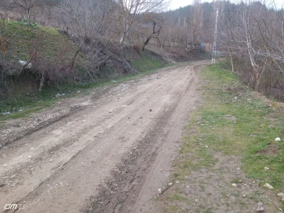 GEYVE GÜNHOŞLARDA SATILIK İMARLI ARSA