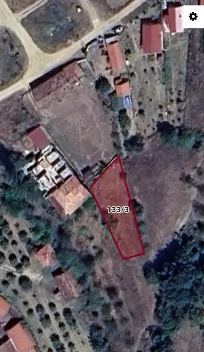 GEYVE KARACAÖREN'DE  SATILIK ARSA