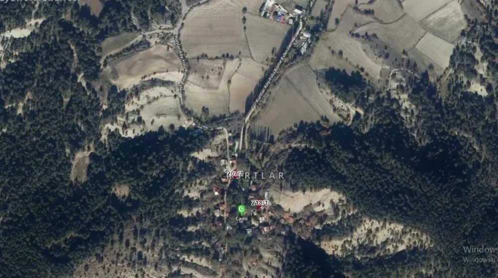 MUDURNU - KURTLAR KÖYÜNDE SATILIK 2 ADET ARSA