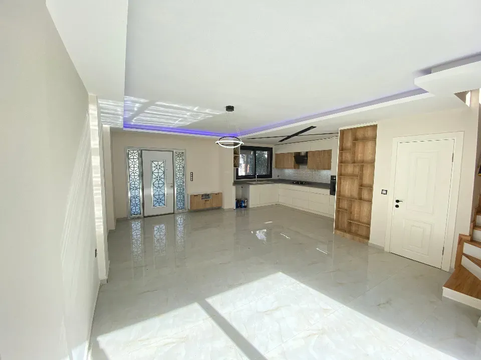 Seferihisar Payamlı Da Deniz Tarfında Satılık 3+1 Villa