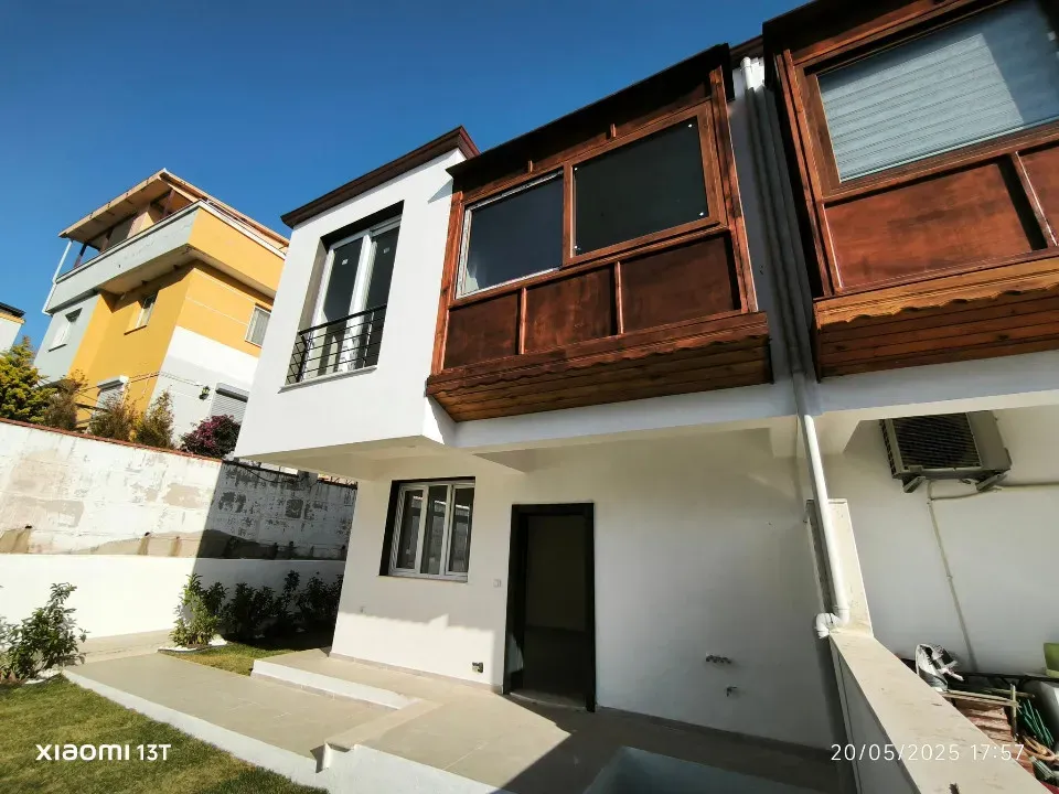 İzmir Seferihisar Payamlı Da Geneş Bahçeli Satılık 3+1 Villa