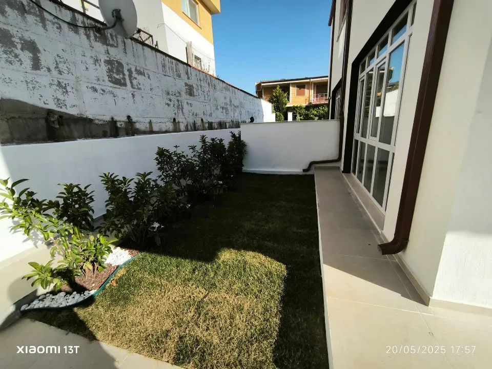 İzmir Seferihisar Payamlı Da Geneş Bahçeli Satılık 3+1 Villa