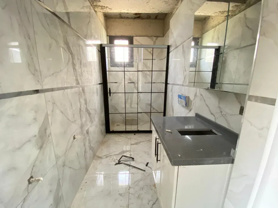 Menderes Özdere de Geneş Bahçeli Satılık Sıfır 3+1 Villa