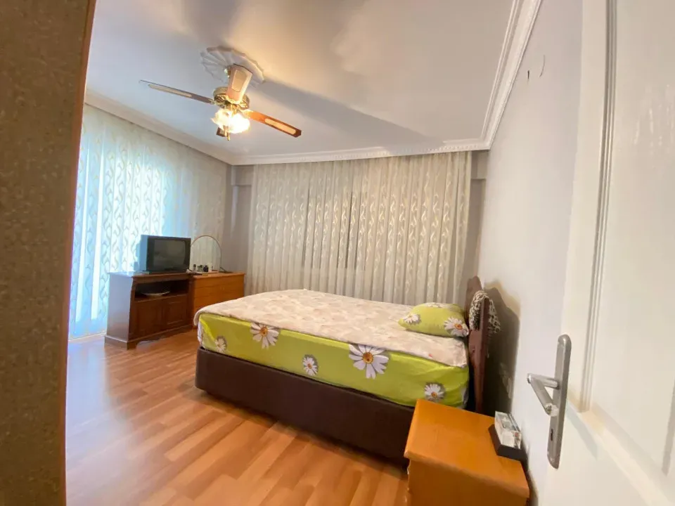 Ürkmez De Tek Mustakil Deniz Tarafı Ultra Lükx Satılık 4+2 Villa