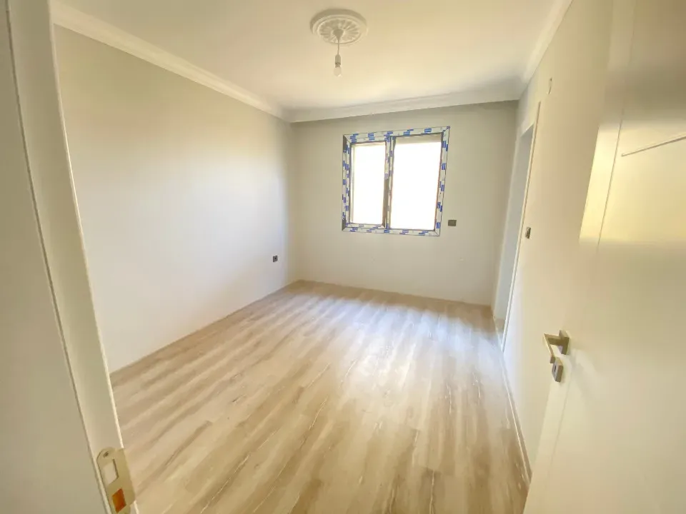 Doğanbey De Denize 300M2 Mustakil Bahçeli Satılık 3+1 Villa