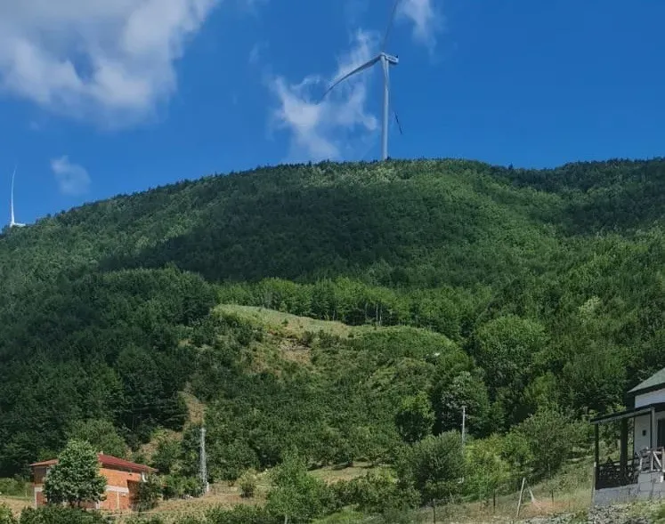 GEYVE KAMIŞLIDA SATILIK ARSA