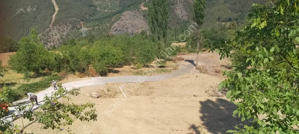 AHİBABA KÖYÜNDE 914 m² % 40 İMARLI 2 MÜSTAKİL VİLLALIK ARSA