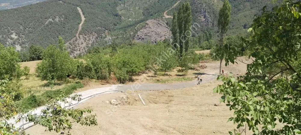 AHİBABA KÖYÜNDE 914 m² % 40 İMARLI 2 MÜSTAKİL VİLLALIK ARSA