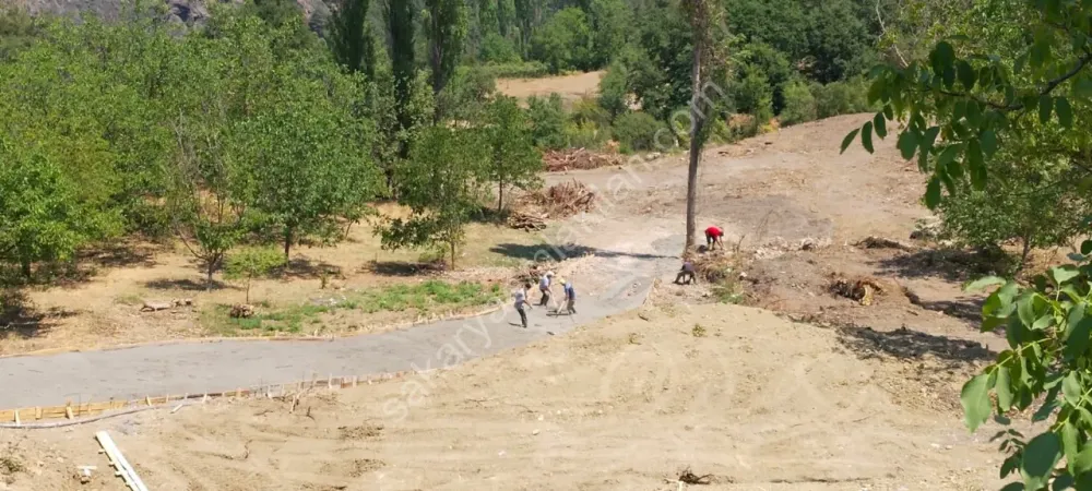 AHİBABA KÖYÜNDE 914 m² % 40 İMARLI 2 MÜSTAKİL VİLLALIK ARSA