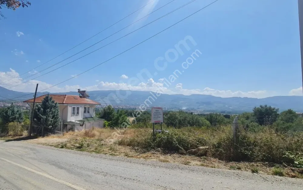 GEYVE DÜZAKÇAŞEHİR'DE 519 m² YATIRIM DEĞERİ YÜKSEK BÖGEDE İMARLI ARSA