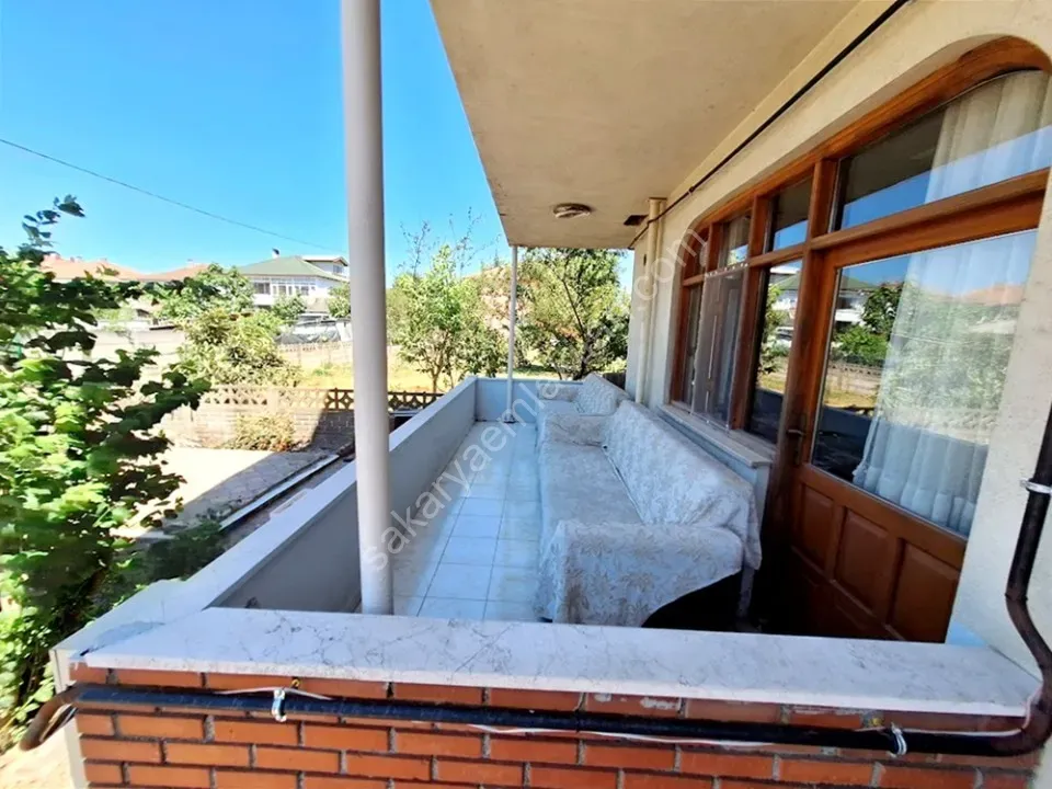 ARİFİYE AŞAĞIKİRAZCA MAHALLESİNDE SATILIK 5+1 MÜSTAKİL EV