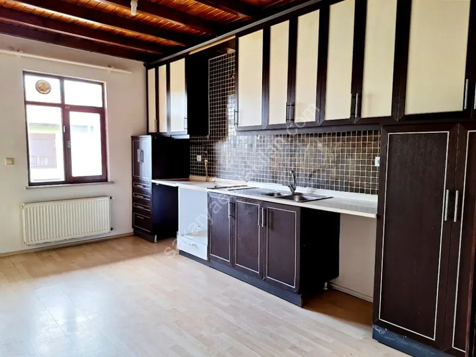 SAPANCA GAZİPAŞA MAHALLESİNDE KİRALIK 2+1 DAİRE