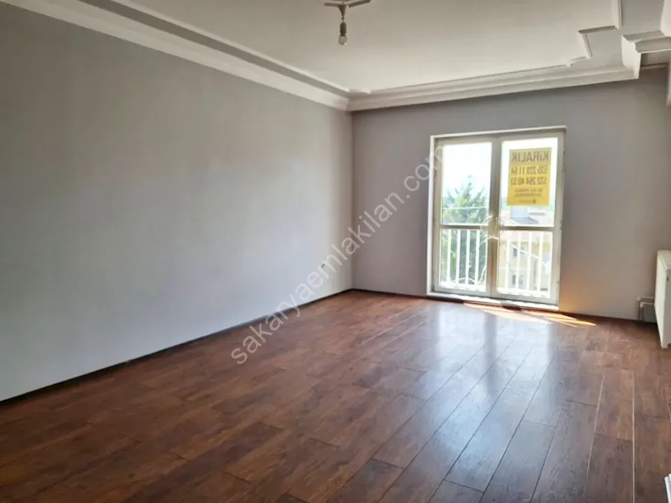 ADAPAZARI KARAMAN MAHALLESİNDE KİRALIK 3+1 DAİRE