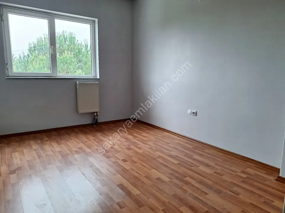 ADAPAZARI KARAMAN MAHALLESİNDE KİRALIK 3+1 DAİRE