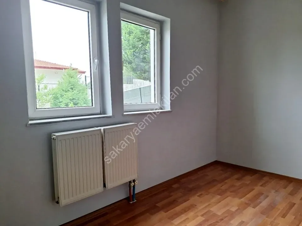 ADAPAZARI KARAMAN MAHALLESİNDE KİRALIK 3+1 DAİRE
