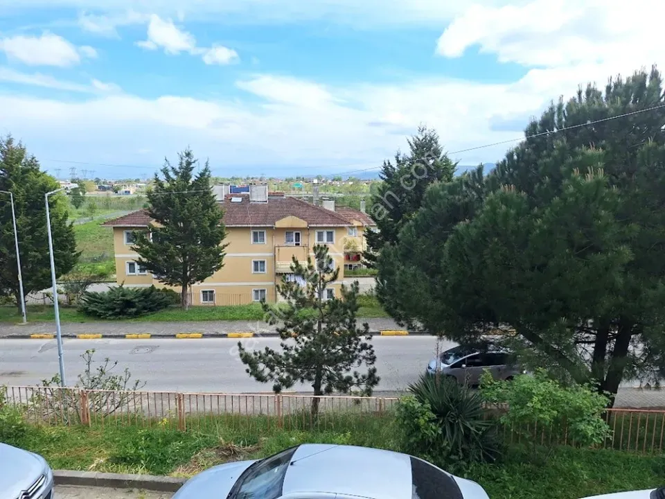 ADAPAZARI KARAMAN MAHALLESİNDE KİRALIK 3+1 DAİRE