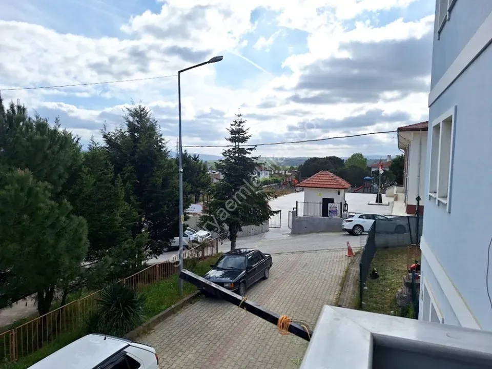 ADAPAZARI KARAMAN MAHALLESİNDE KİRALIK 3+1 DAİRE