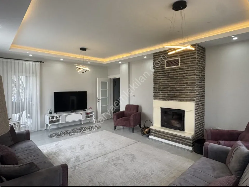 Sakarya -Geyve Akıncı Mahallesinde  5+1 Dublex Köy Evi