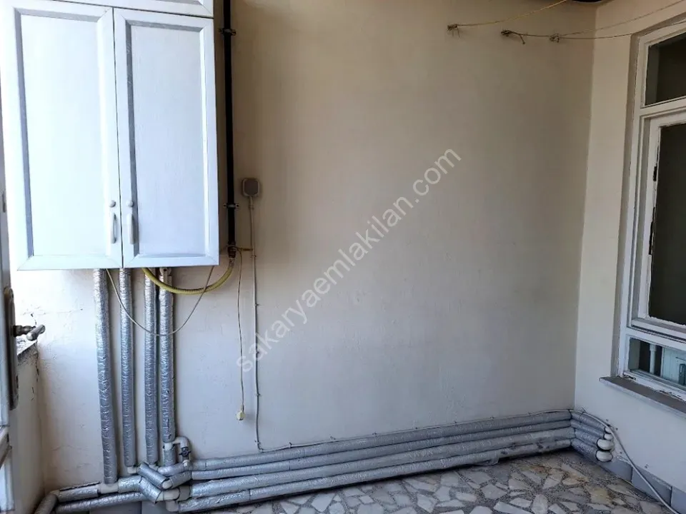 ADAPAZARI MERKEZDE KİRALIK 3+1 DAİRE