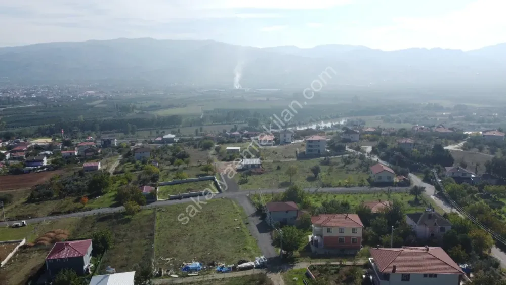 SAKARYA GEYVE DÜZAKÇAŞEHİR MAH.350 M2 KONUT İMARLI ARSA