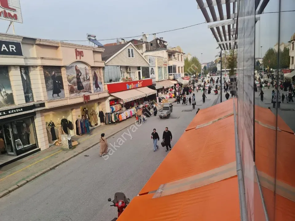 KATLIPAZAR YERİNDE SATILIK DÜKKAN