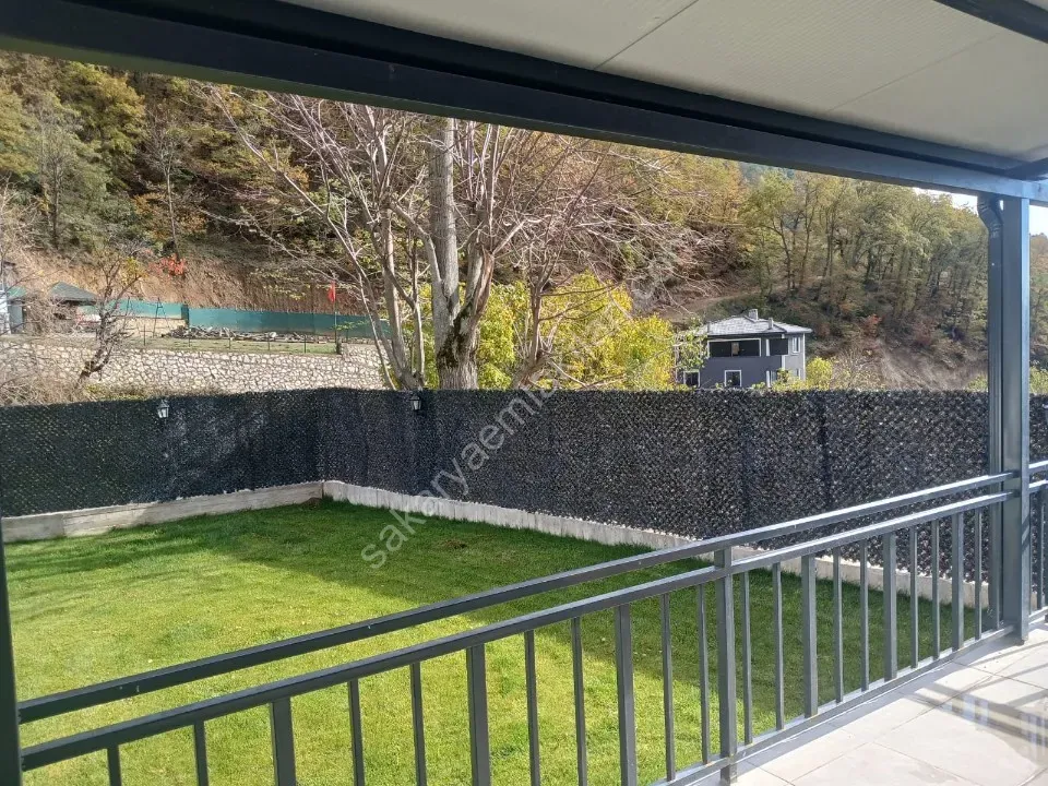 Pamukova Kazimiye köyü 415m2 Arsa icerisinde Satılık Dublex villa