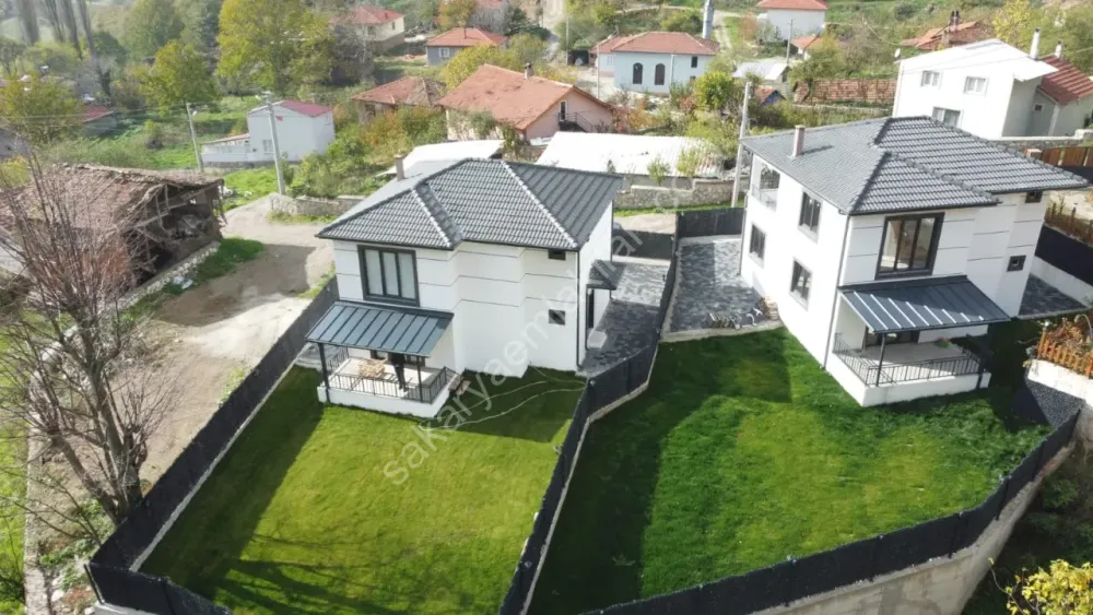 Pamukova Kazimiye köyü 415m2 Arsa icerisinde Satılık Dublex villa