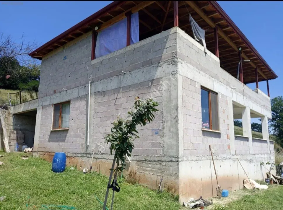 SAKARYA PAMUKOVA BAKACAK MAH.SATILIK KÖY EVİ