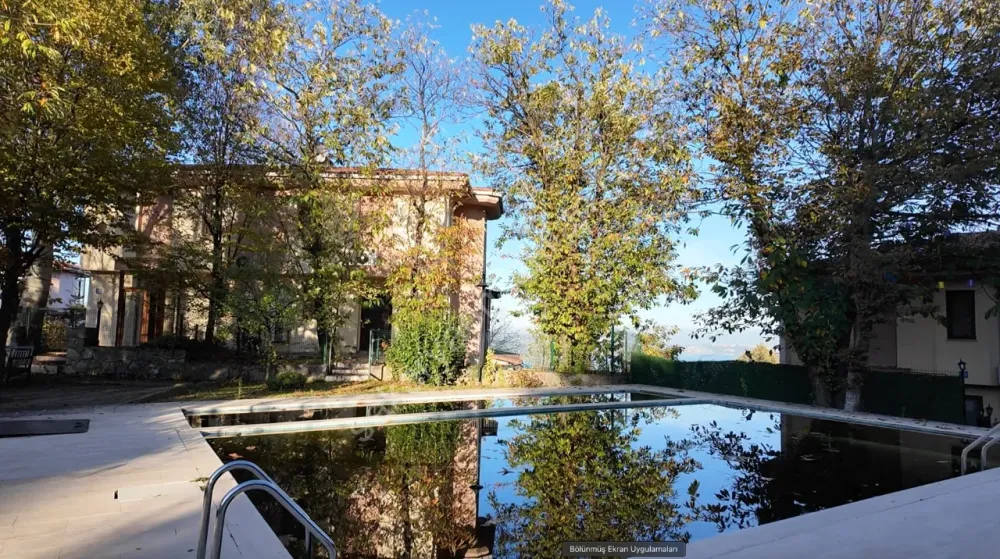 Daire Fiyatına Göl Manzaralı Villa