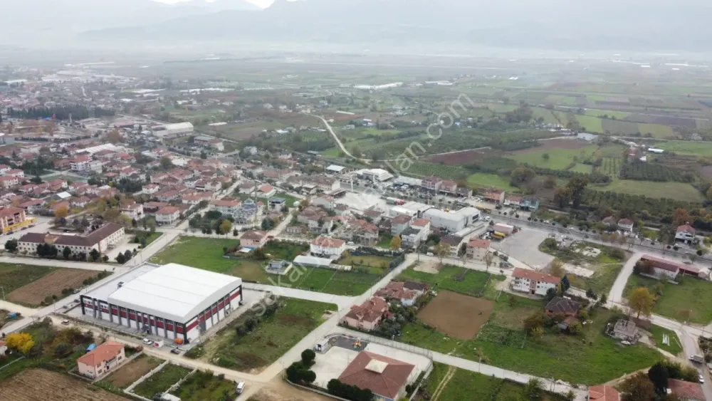 SAKARYA PAMUKOVA CUMHURİYET MAH.MÜKEMMEL KONUMDA 375 M2 İMARLI ARSA