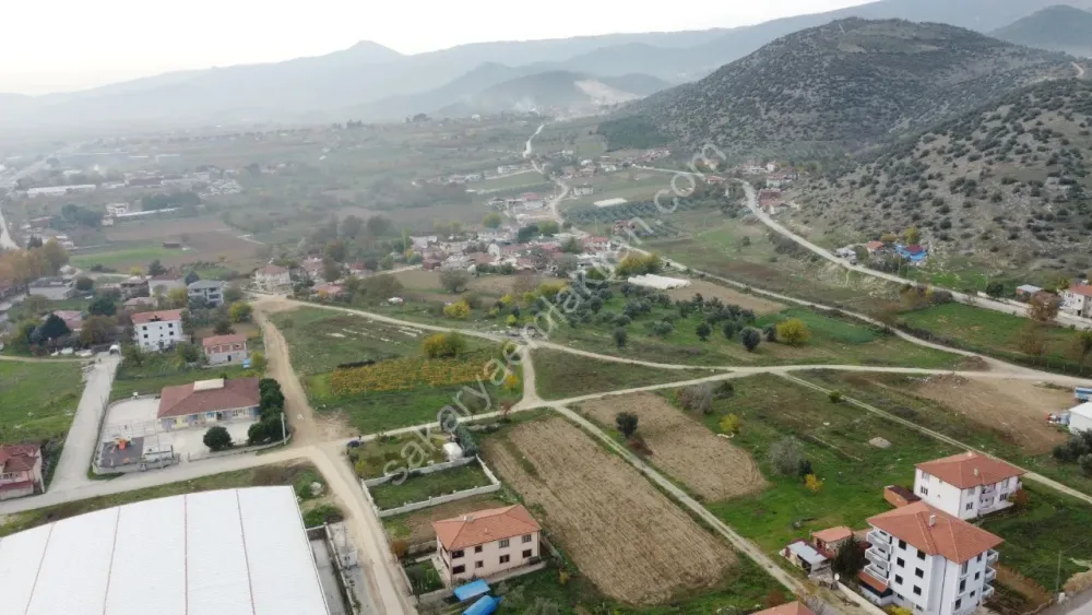 SAKARYA PAMUKOVA CUMHURİYET MAH.MÜKEMMEL KONUMDA 375 M2 İMARLI ARSA