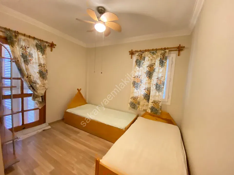 Seferihisar Ürkmez'de Plajına 50M Deniz Tarafı Satılık 3+1 Villa