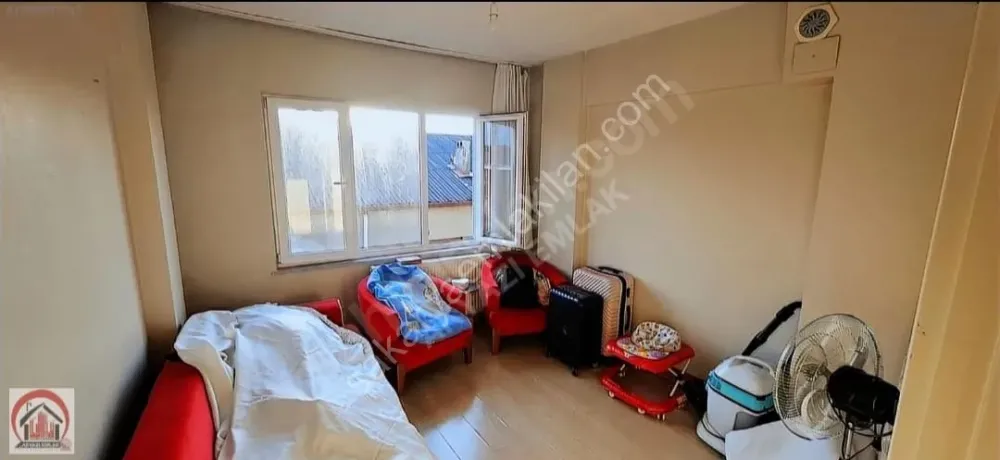 AKYAZI EMLAK'TAN ADA CADDESİ ÜZERİ YENİ CAMİDE SATILIK 3+1 DAİRE