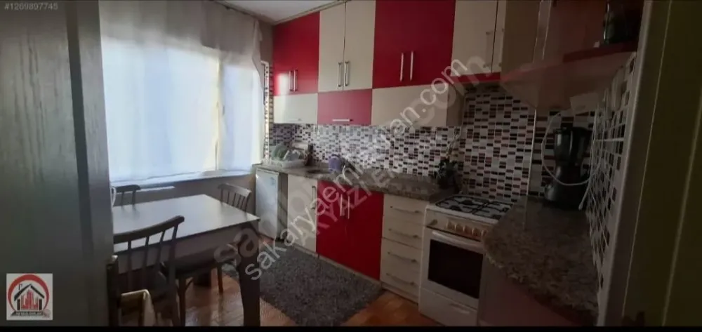 AKYAZI EMLAK'TAN ADA CADDESİ ÜZERİ YENİ CAMİDE SATILIK 3+1 DAİRE
