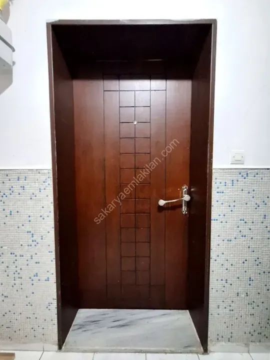 ADAPAZARI KARAMAN MAHALLESİNDE SATILIK 3+1 DAİRE