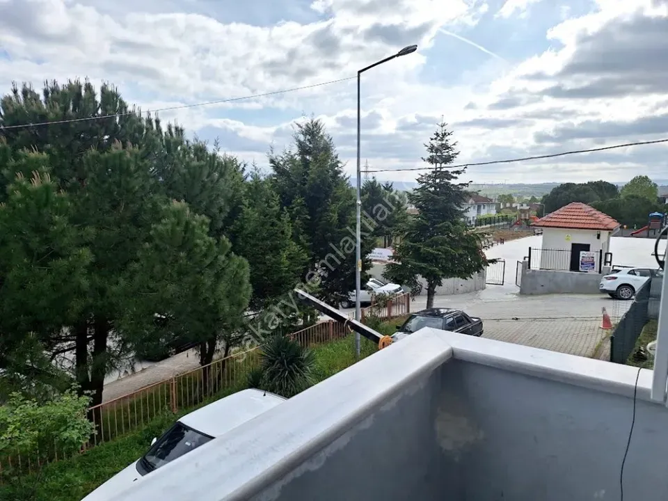 ADAPAZARI KARAMAN MAHALLESİNDE SATILIK 3+1 DAİRE