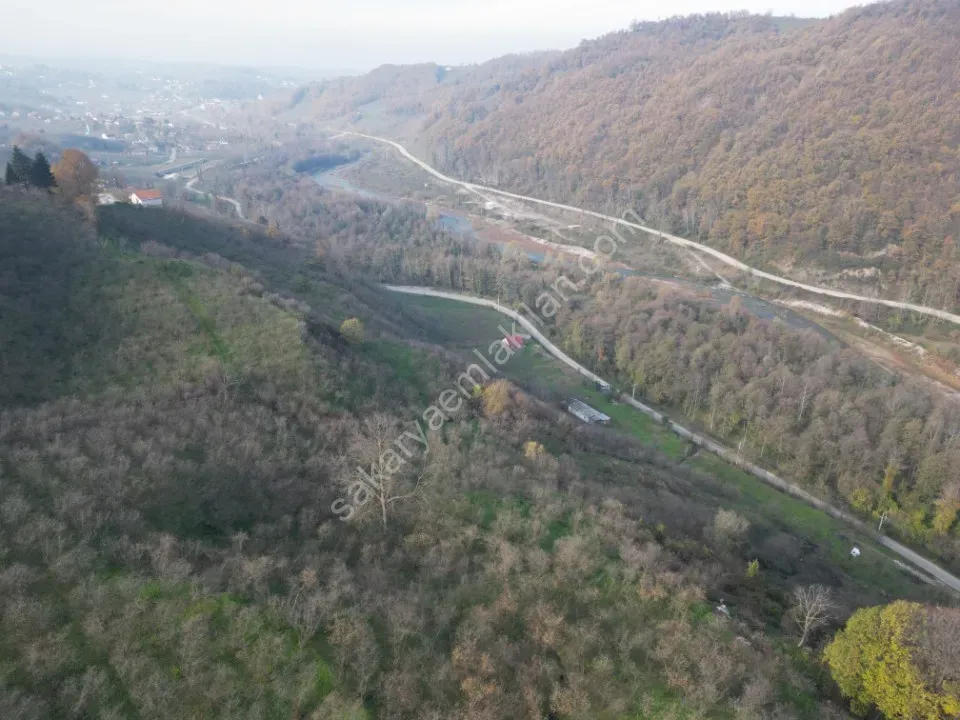 TAŞBURUN'DA 11.221 m2 SATILIK KISMİ İMARLI ARSA AKYAZI