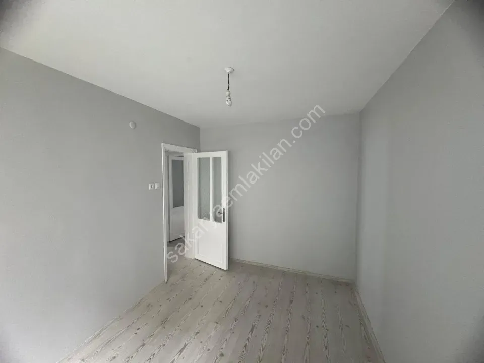 AYDIN EMLAK'TAN KİRALIK DAİRE 2+1 YÜKSEK GİRİŞ - MİTHATPAŞA / ADAPAZARI