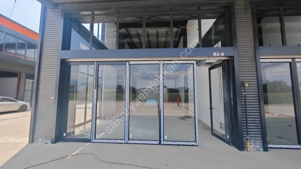 AKYAZI YENİ SANAYİ MERKEZİ SATILIK DÜKKAN 200 m2