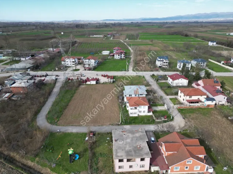 875 m2 İMARLI ARSA SATILIK ALTINDERE YOLU ÜZERİ / HARUNUSTA