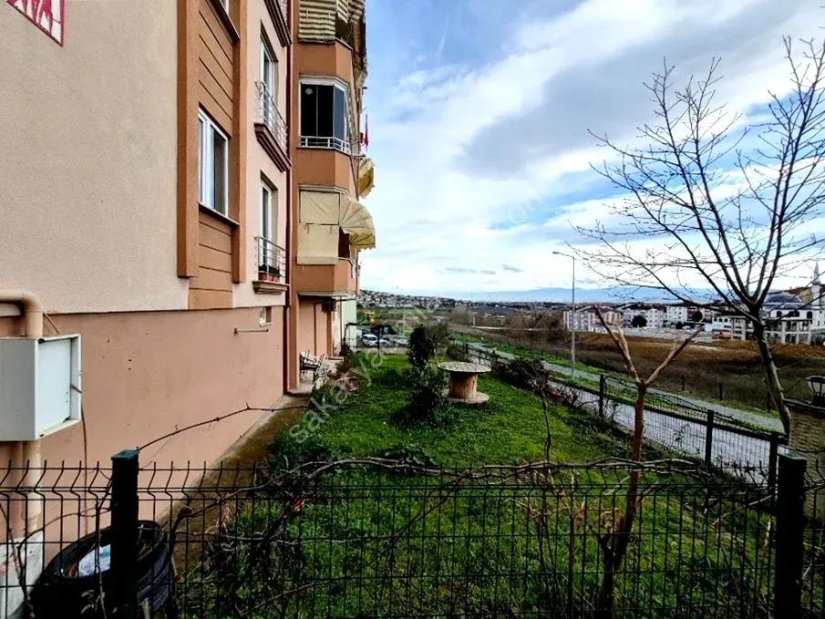 ADAPAZARI CAMİLİ MAHALLESİNDE KİRALIK 3+1 DAİRE