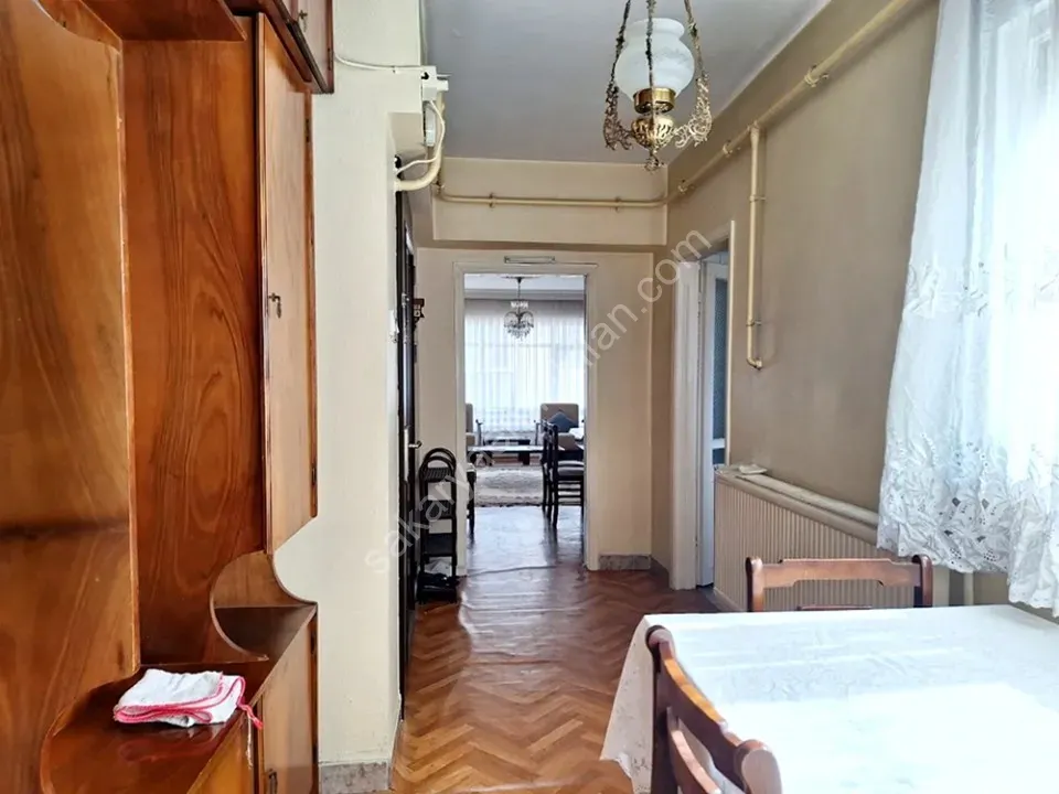 ADAPAZARI YENİDOĞAN MAHALLESİNDE KİRALIK EŞYALI 3+1 DAİRE