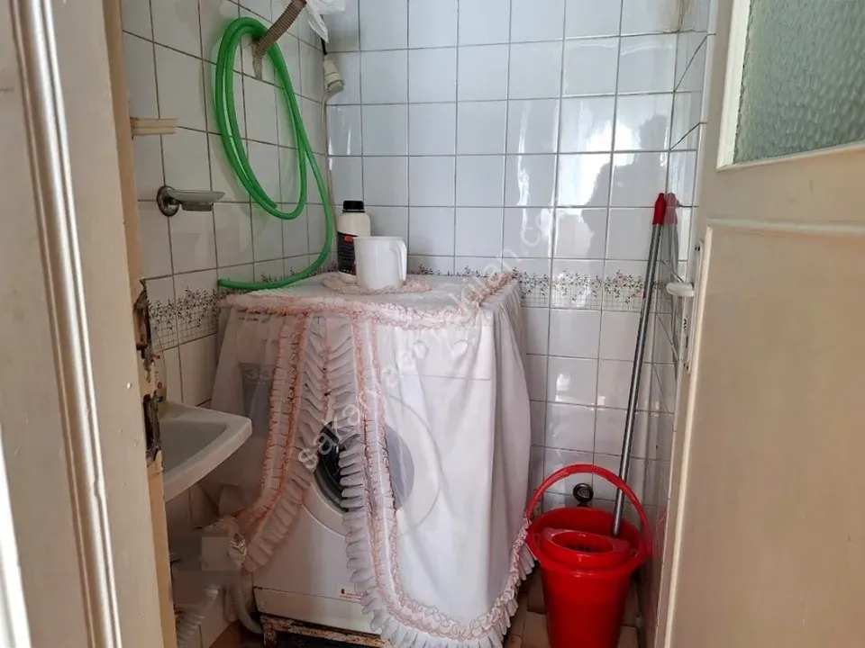 ADAPAZARI YENİDOĞAN MAHALLESİNDE KİRALIK EŞYALI 3+1 DAİRE