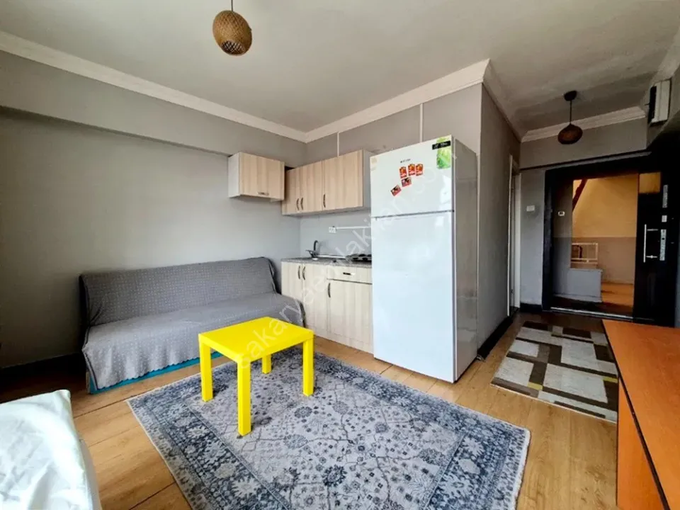 ADAPAZARI MERKEZDE KİRALIK EŞYALI STÜDYO DAİRE