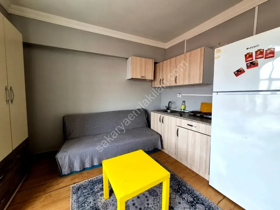 ADAPAZARI MERKEZDE KİRALIK EŞYALI STÜDYO DAİRE