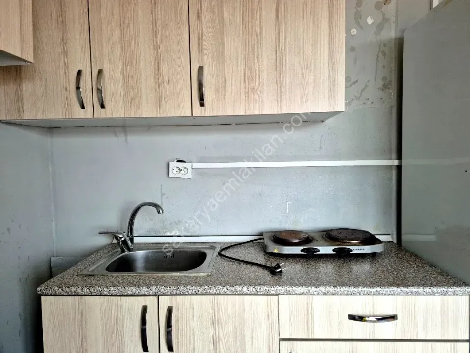 ADAPAZARI MERKEZDE KİRALIK EŞYALI STÜDYO DAİRE
