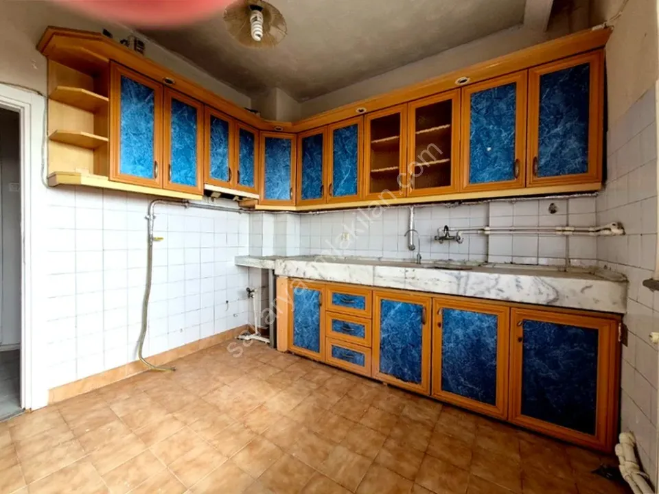 ADAPAZARI YAĞCILAR MAHALLESİNDE SATILIK 3+1 DAİRE