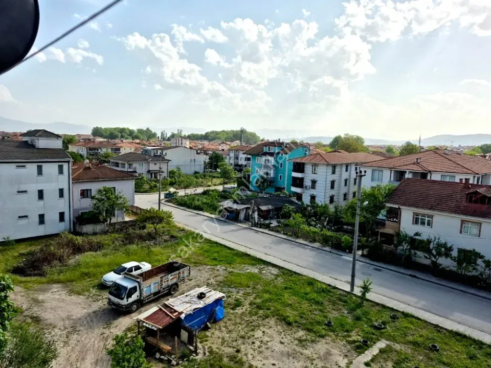 ADAPAZARI YAĞCILAR MAHALLESİNDE SATILIK 3+1 DAİRE